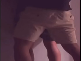 Mi (UÑ4D0 ME FOLLA A ESCONDIDAS MIENTRAS TODOS VEN NETFLIX sex videos boys delighted asian