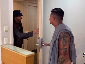 BATI Hardly ever QUARTO ERRADO hot asian gay men sex videos