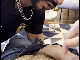 descobri que o filho do meu vizinho tinha uma mega rola asian gay group sex videos