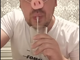 This Russian uncaring has a addiction: he loves be transferred to taste of firsthand cum in all directions his mouth! asian uncaring sexual relations videos outdoor