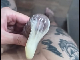 CAMISINHA CHEIA DE SEMEN - TOMARIA ESSE LEITE? gay blowjob dealings videos asian