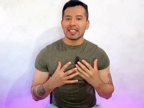 Bodeguero casado dotado de 22cm hace que Policia Colombiano le de sexo oral en la bodega del trabajo! Relato sexual hot asian new gay sex videos