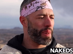 Sean Zevran Rides Bareback Cole Connor Hairy Cock gay asian modern sex videos